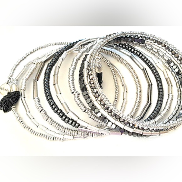 Vintage Stella & Dot Silver Tone Celine Wrap Bracelet w/ Hematite - Picture 2 of 6